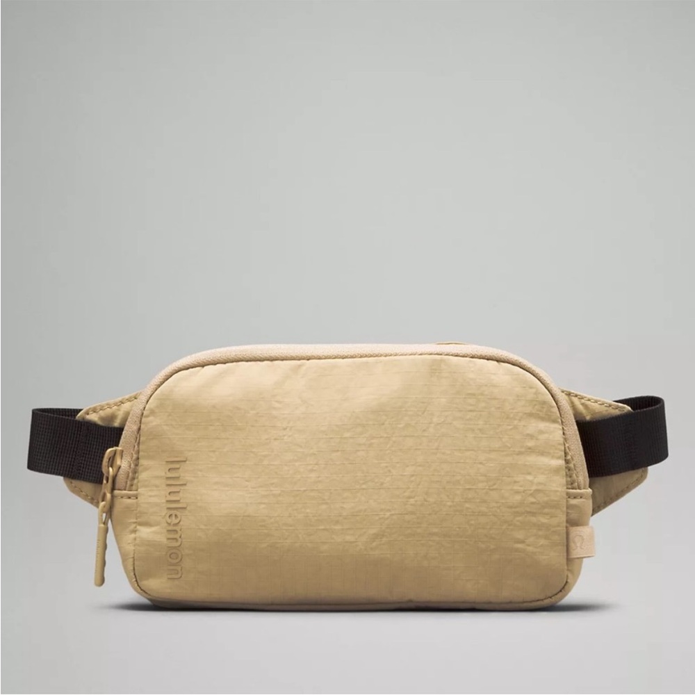 Lululemon Trench Mini Belt Bag NWT